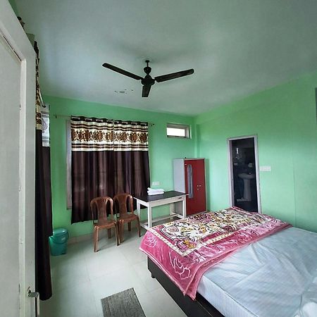 Bīr Mohinder & Mohindra Home Stay מראה חיצוני תמונה