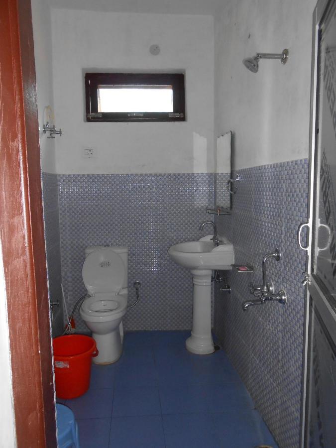 Bīr Mohinder & Mohindra Home Stay מראה חיצוני תמונה