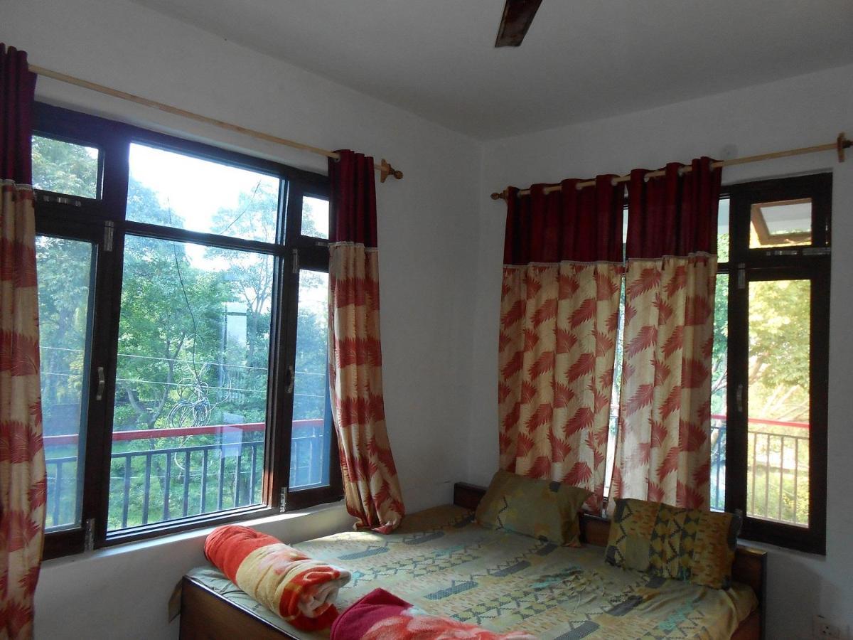 Bīr Mohinder & Mohindra Home Stay מראה חיצוני תמונה