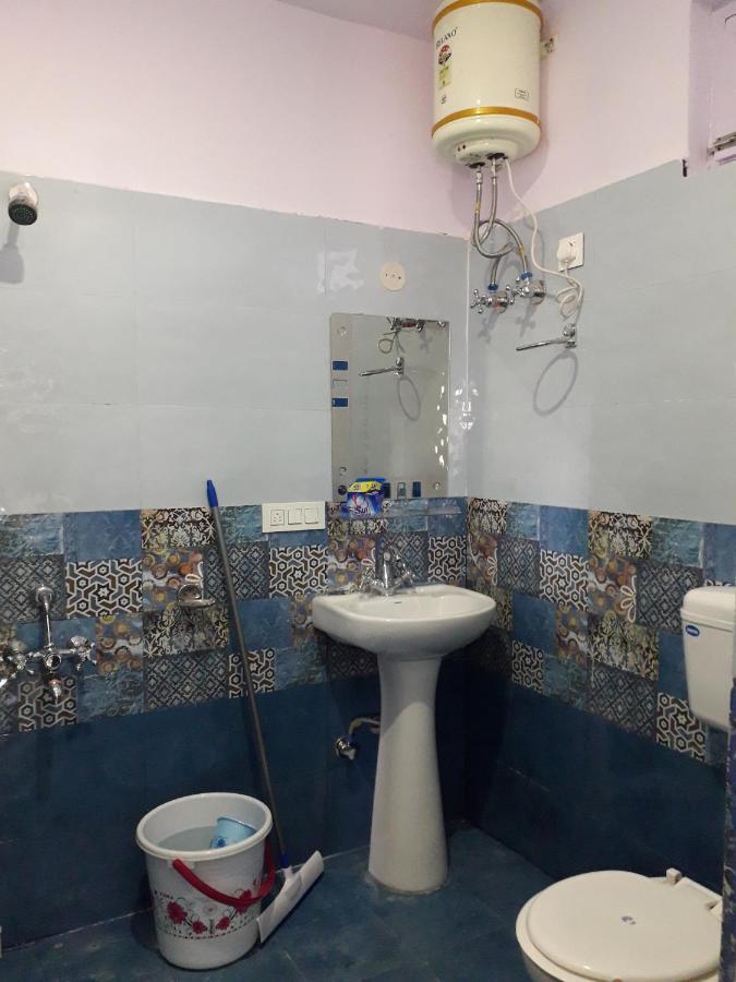 Bīr Mohinder & Mohindra Home Stay מראה חיצוני תמונה