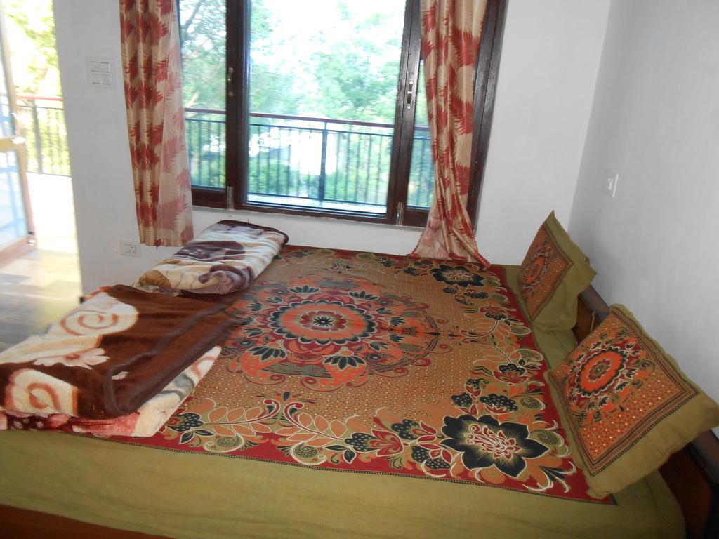 Bīr Mohinder & Mohindra Home Stay מראה חיצוני תמונה