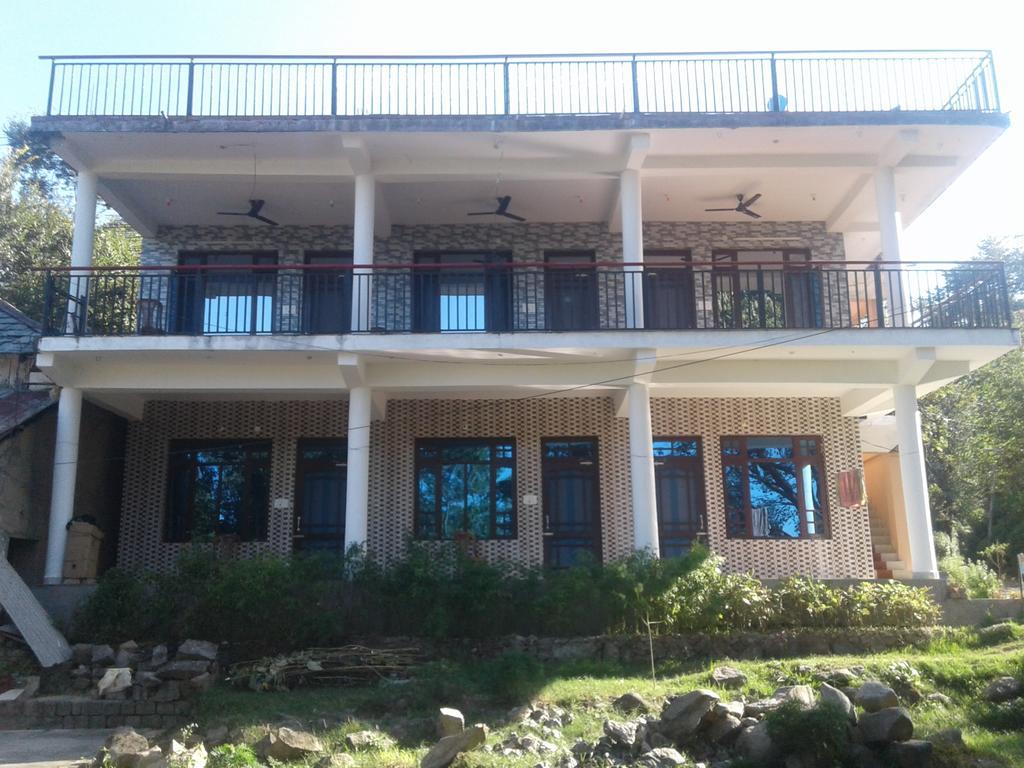Bīr Mohinder & Mohindra Home Stay מראה חיצוני תמונה